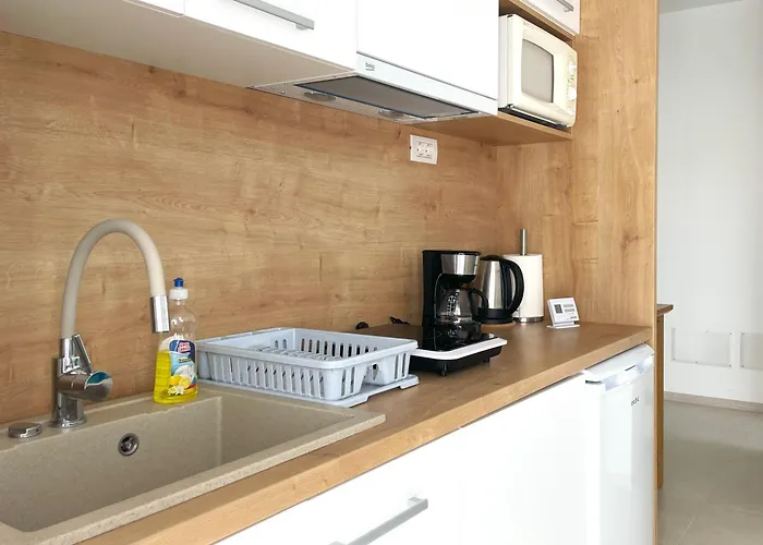 Bella Vista With Balcony